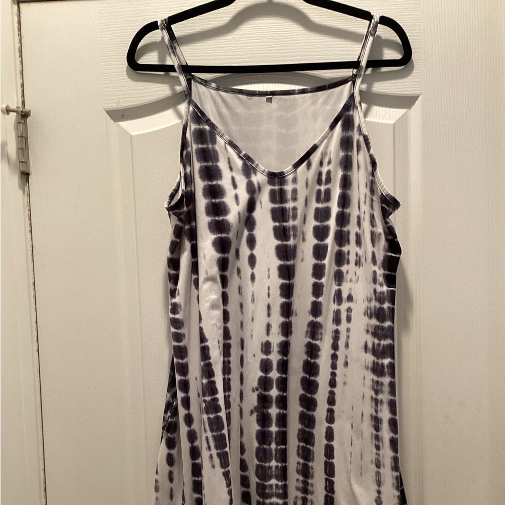 Tie-Dye Spaghetti Strap Tank Top - Black & White
